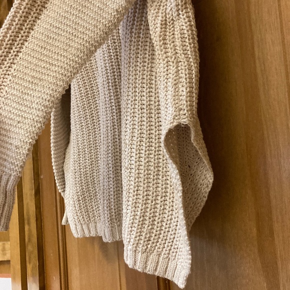 Lands End Cable Knit Split Side Cowl Neck Sweater, Size XS/P - Picture 6 of 6